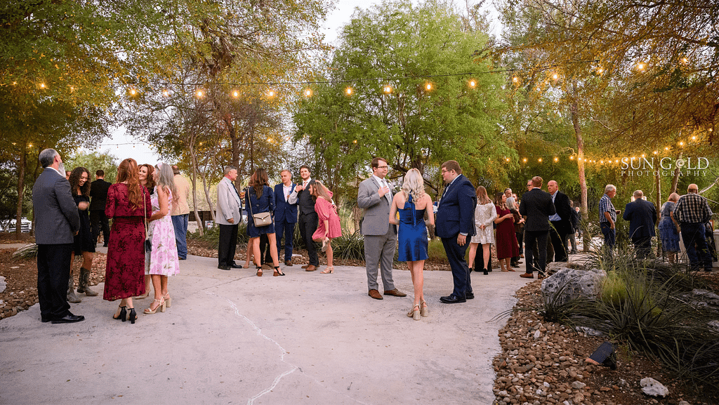 How to Create a Wedding Guest List Without Losing Your Mind: Tips and Formulas That Work